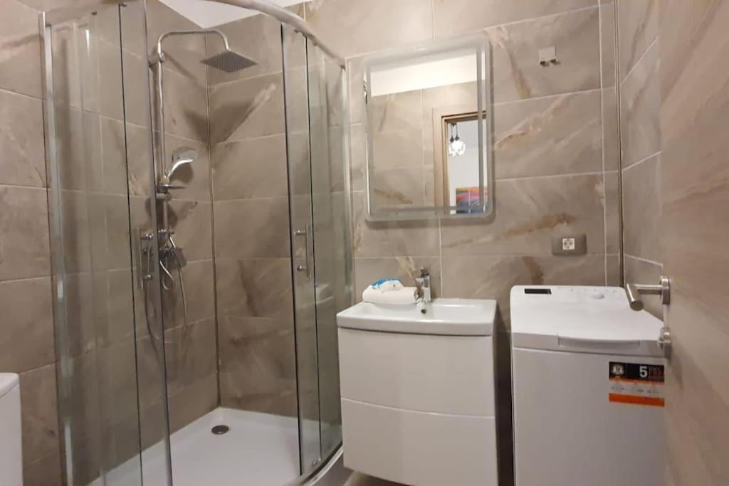 Alezzy Beach Apartament Prima Linie La Mare Navodari Ngoại thất bức ảnh