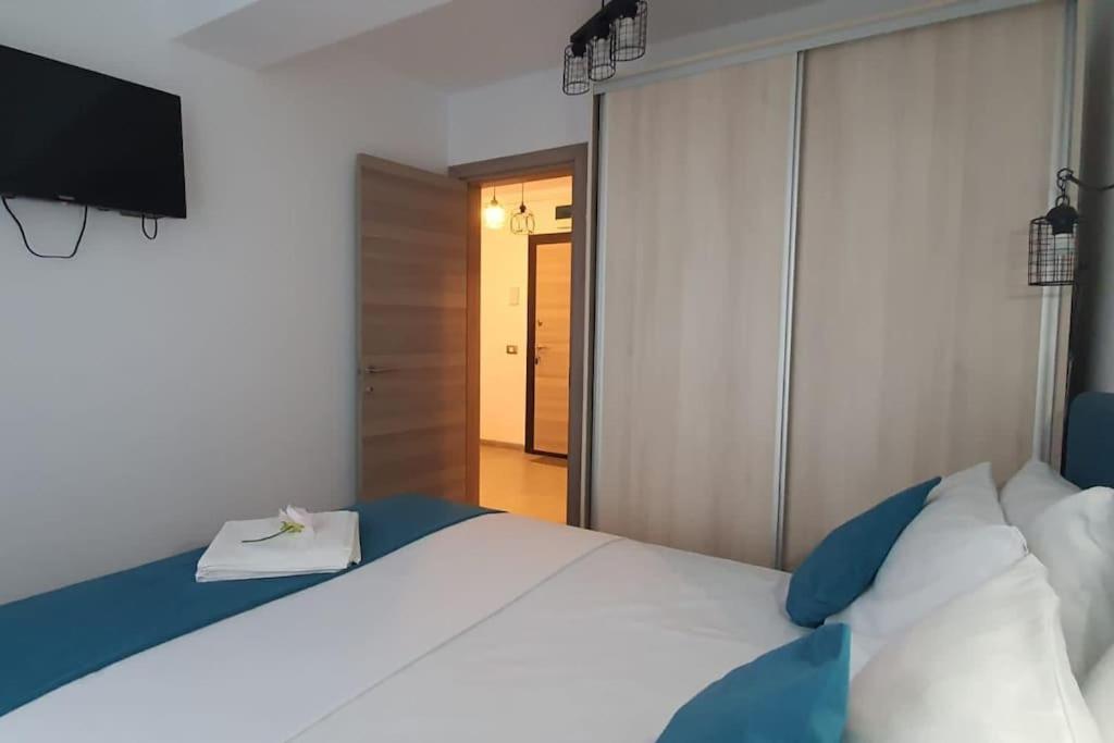 Alezzy Beach Apartament Prima Linie La Mare Navodari Ngoại thất bức ảnh