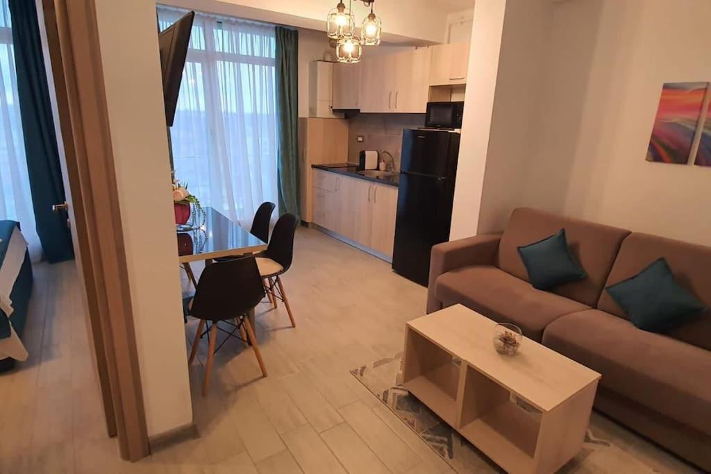 Alezzy Beach Apartament Prima Linie La Mare Navodari Ngoại thất bức ảnh