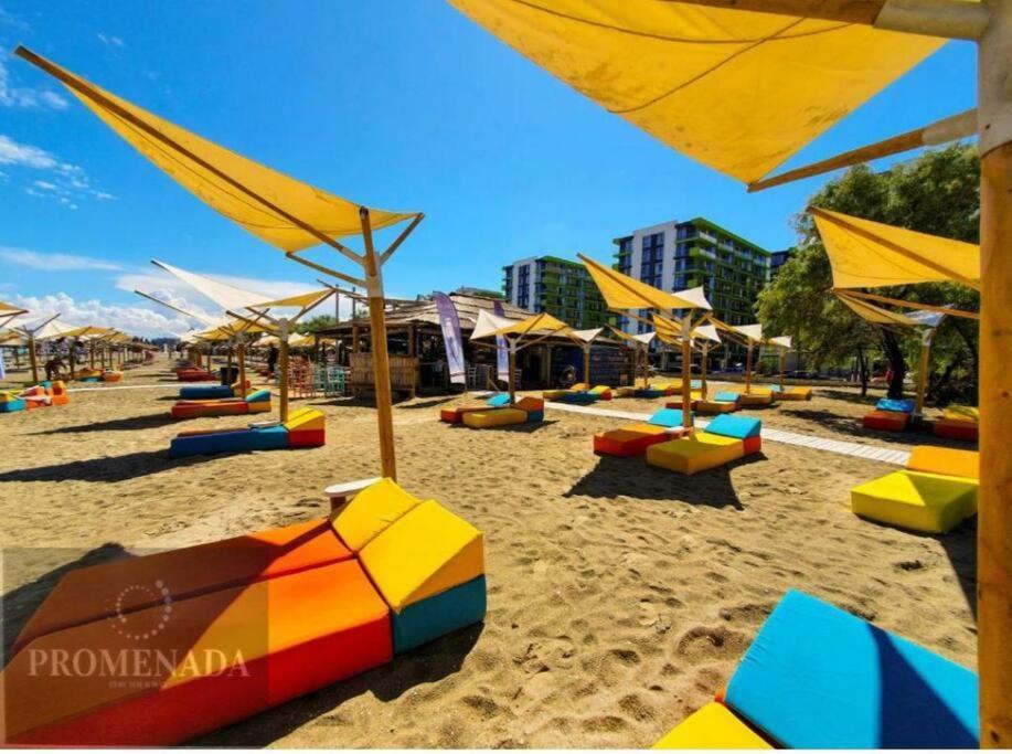 Alezzy Beach Apartament Prima Linie La Mare Navodari Ngoại thất bức ảnh